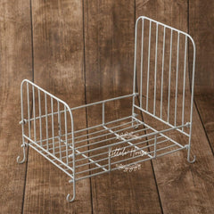 Heritage Iron Bed M014 | Iron Artware | Rustic White