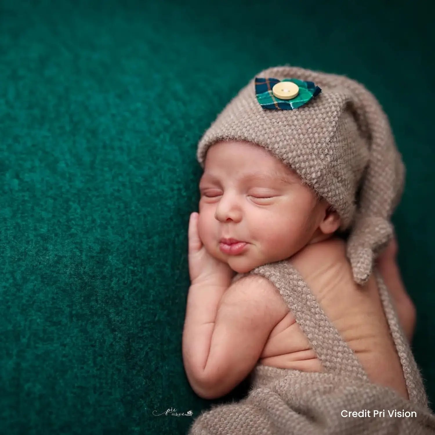 Baby Strapped Romper with Sleep Hat & Pillow O133 | 2M | Brown