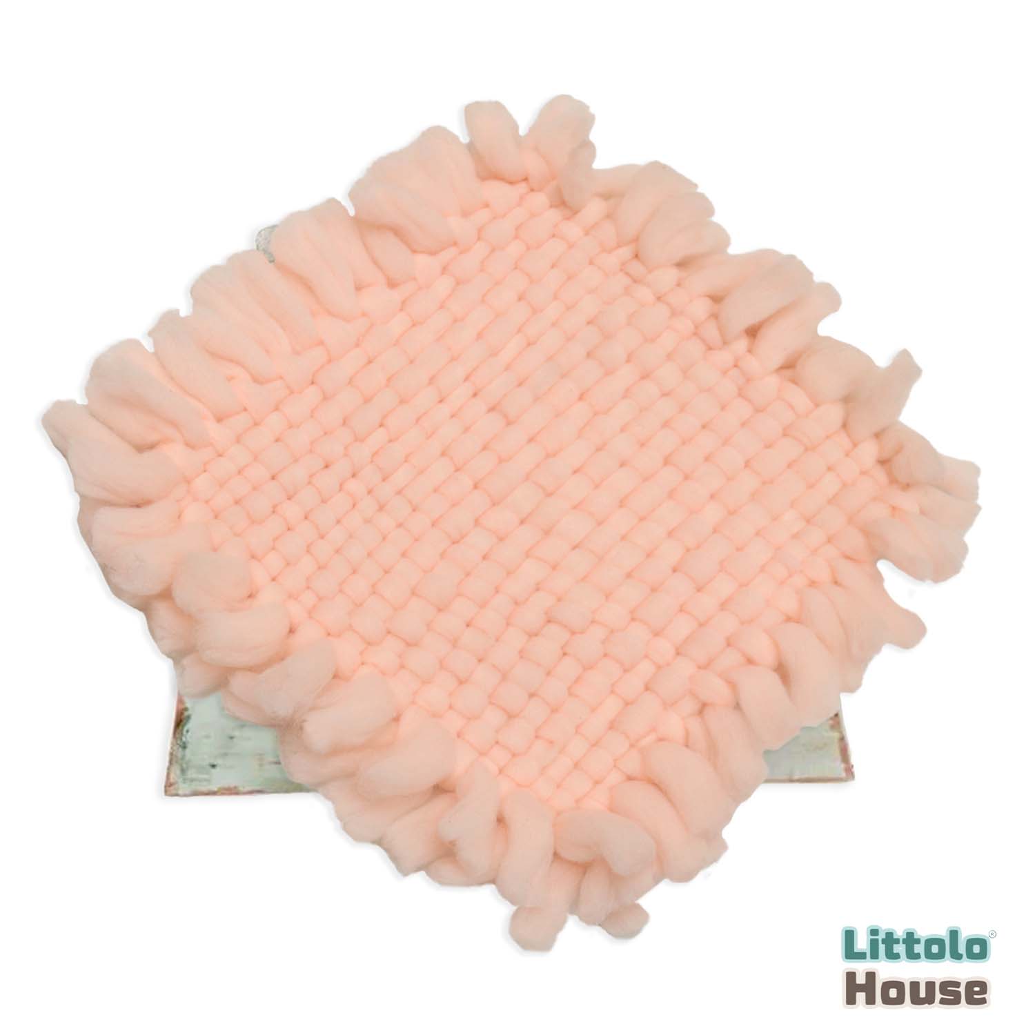 Woolen Square Chunky Layer | Peach