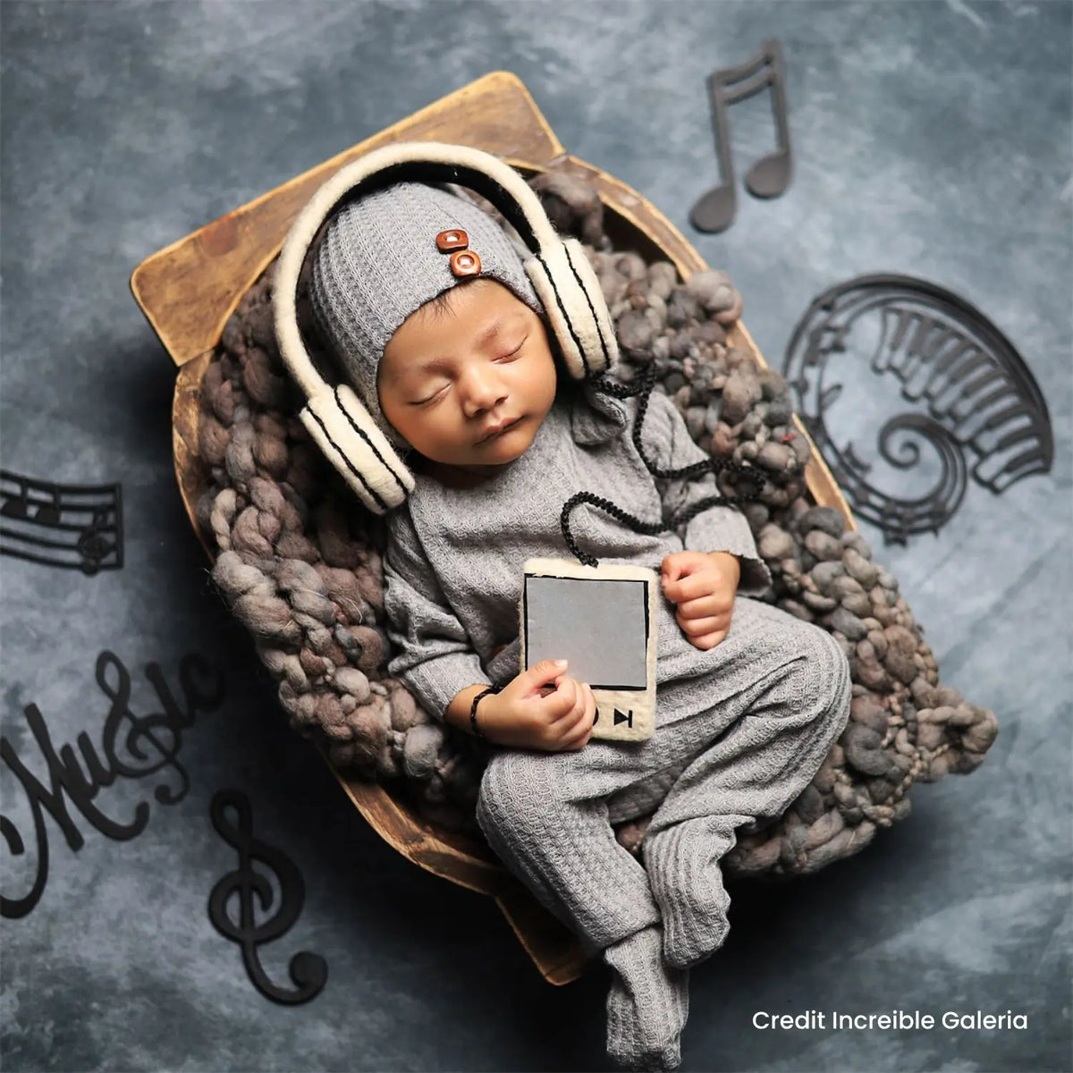 Baby Romper and Sleep Hat SR017 | Set of 2 | 2M | Grey
