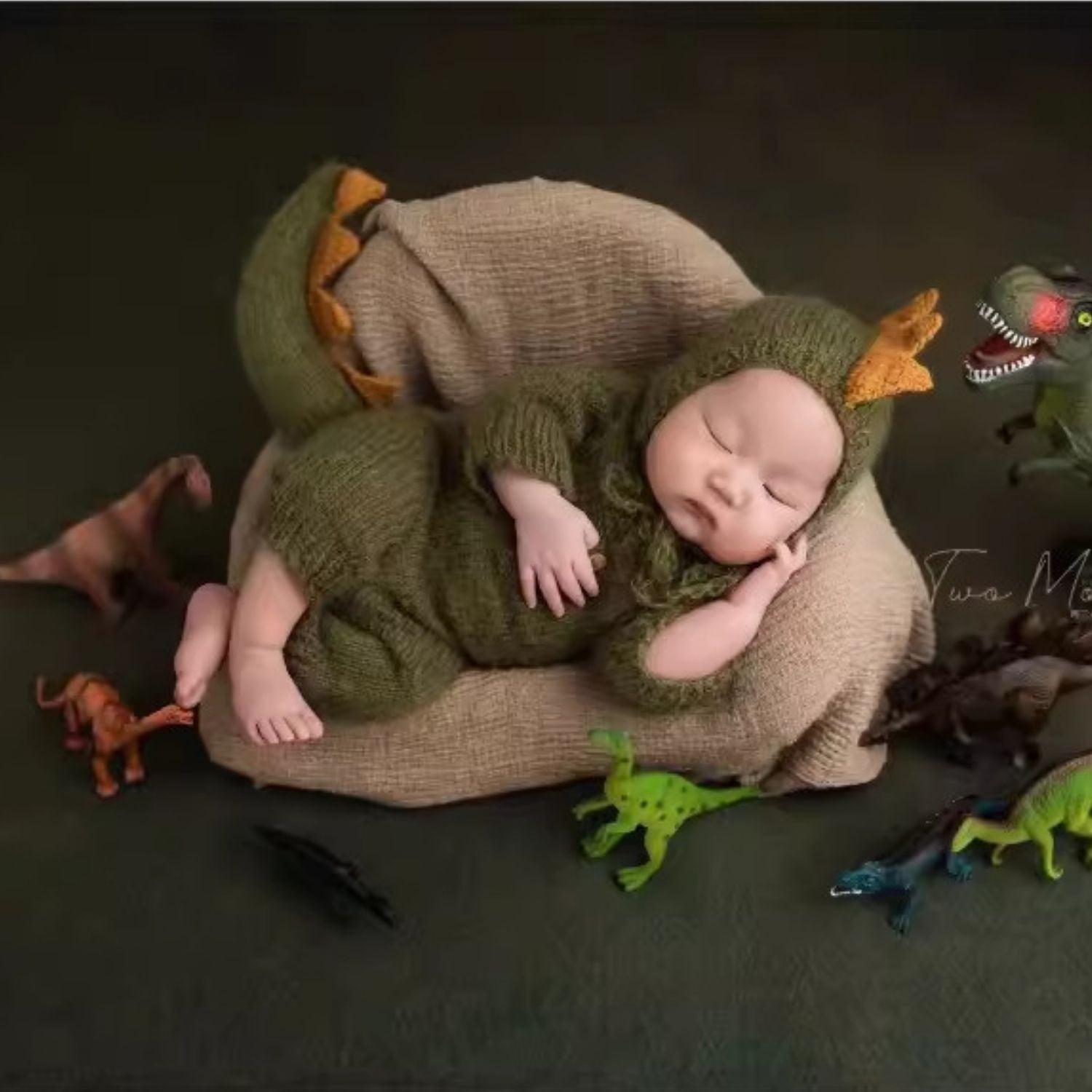 Baby Girl Dinosaur Costume Wool Hand Knitted Romper with Hat & Tail O159 | NB | Hemlock