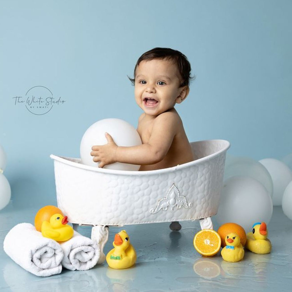 Milk Bathtub | Metal | 1Y | White