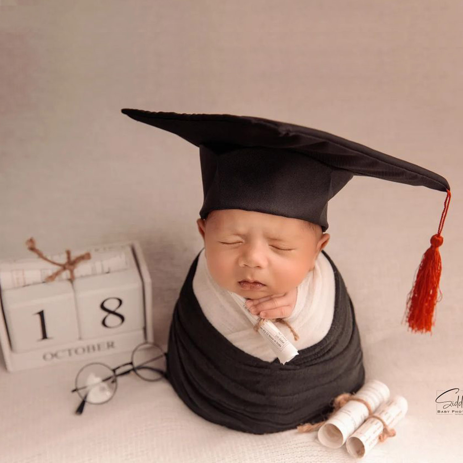 175 Baby Graduation Cap And Gown Stock Photos, High-Res Pictures, and  Images - Getty Images